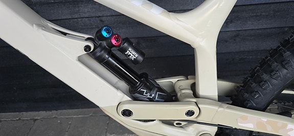 Product image 14 of 16