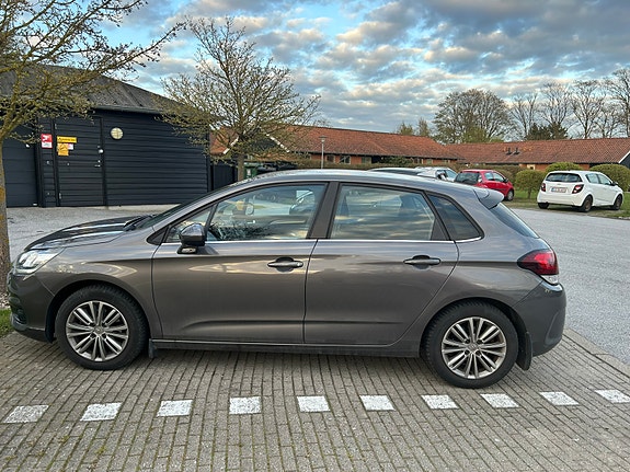 Citroen C4 2016 photo 3