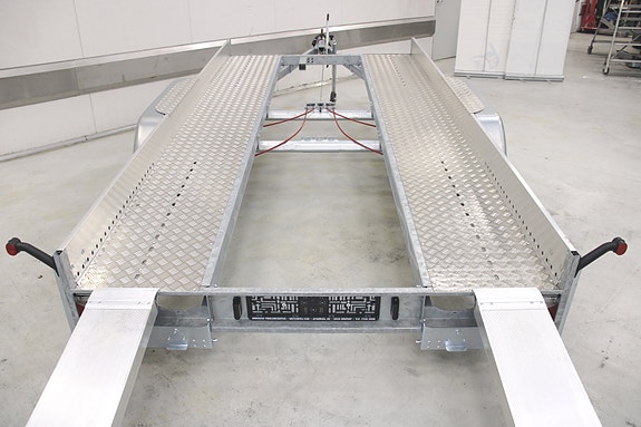Product image 13 of 33