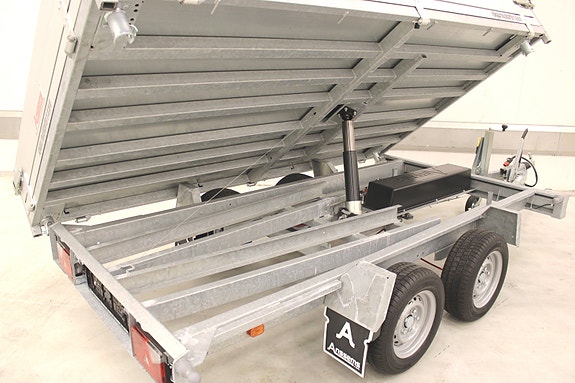 Product image 33 of 52