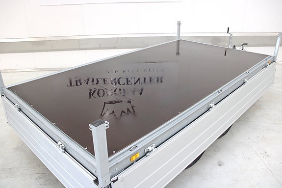 Product image 13 of 28