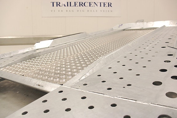 Product image 27 of 49