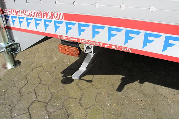 Product image 25 of 32