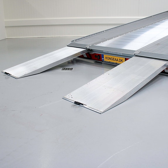 Product image 18 of 38