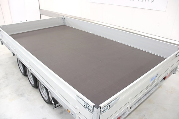 Product image 24 of 27