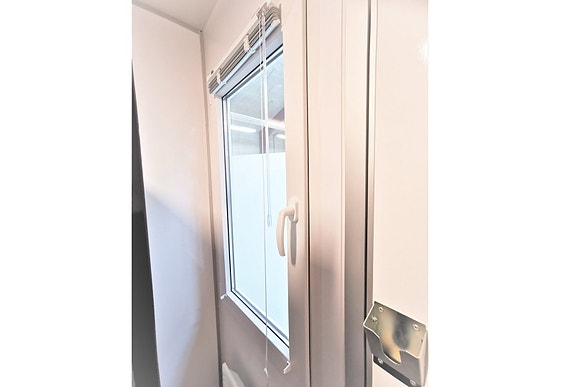 Product image 11 of 39