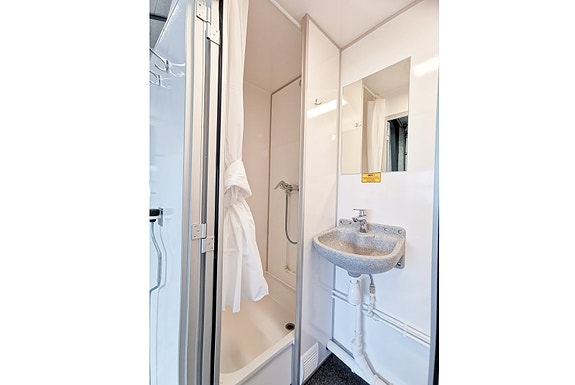 Product image 17 of 39