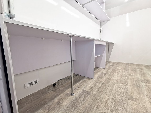 Product image 18 of 29