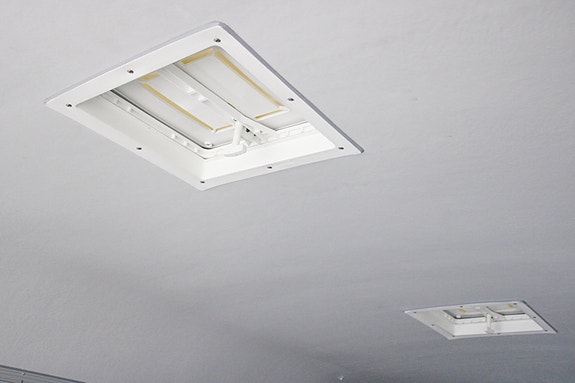Product image 32 of 50
