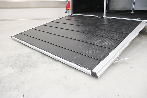 Product image 25 of 39