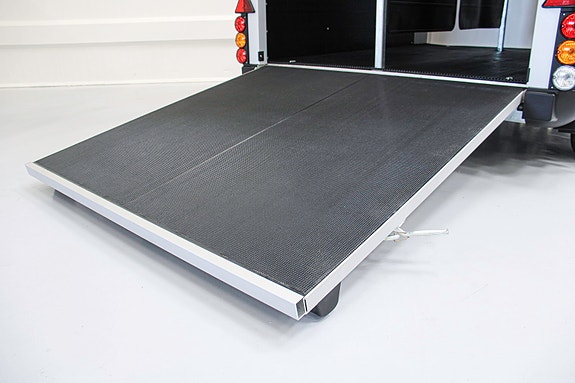 Product image 32 of 49