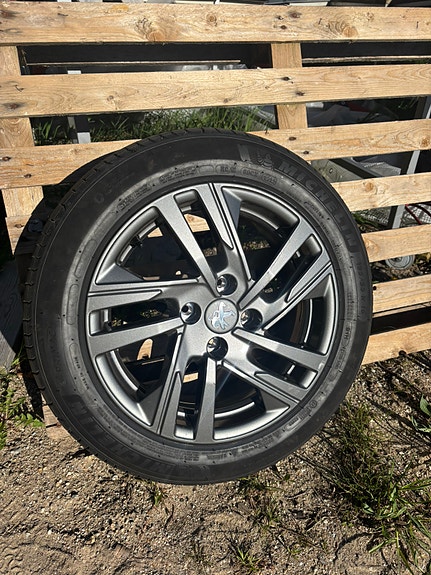 Product image 8 of 9