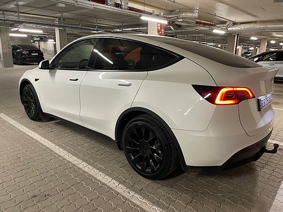Tesla Model Y til salg hos Nabilli