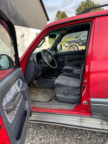Toyota Land Cruiser til salg hos Nabilli