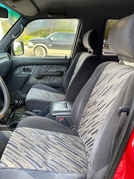 Toyota Land Cruiser til salg hos Nabilli