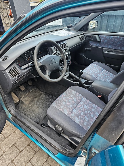 Toyota Carina E til salg hos Nabilli