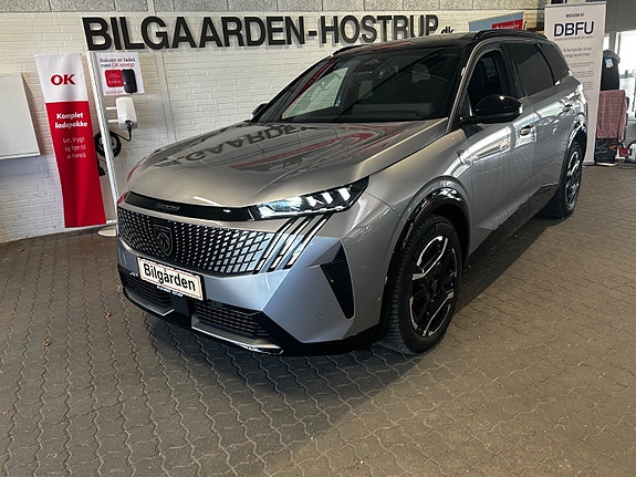 Peugeot e-5008