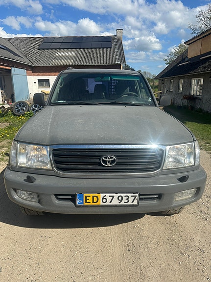 Toyota Land Cruiser til salg hos Nabilli