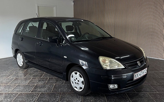 Suzuki Liana