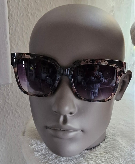Product image 11 of 11