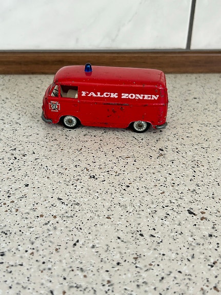 Product image 3 of 6