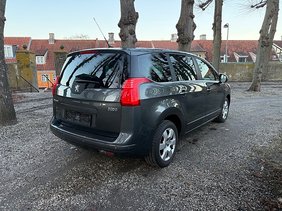 Peugeot 5008 til salg hos Nabilli