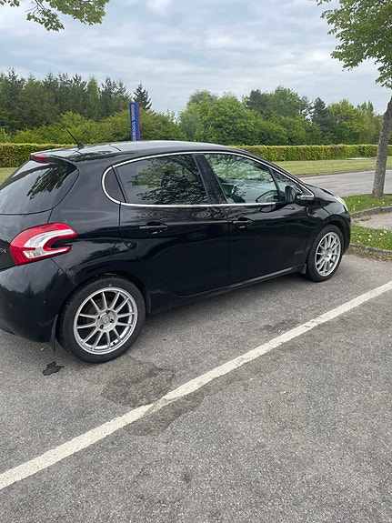 Peugeot 208 til salg hos Nabilli