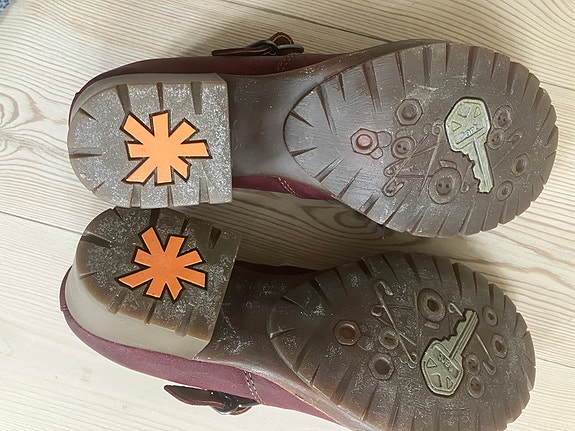 Product image 11 of 16