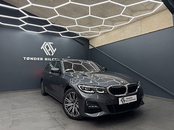 BMW 330e