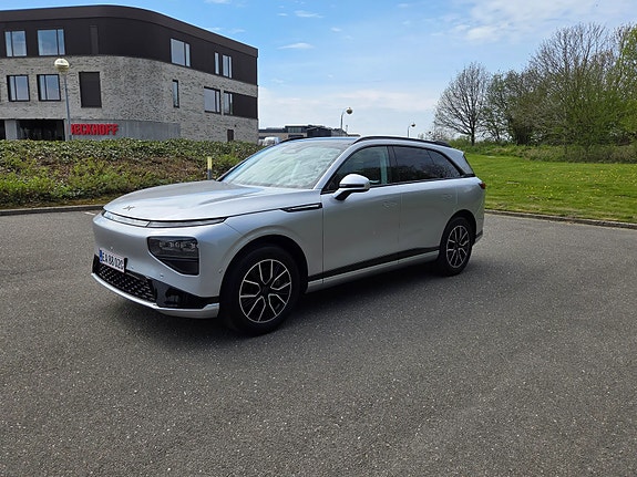 XPeng G9