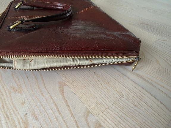 Product image 15 of 16