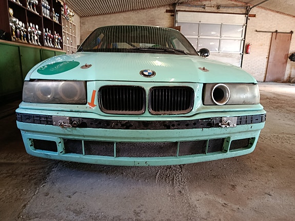 BMW 318Is 1993 photo 4