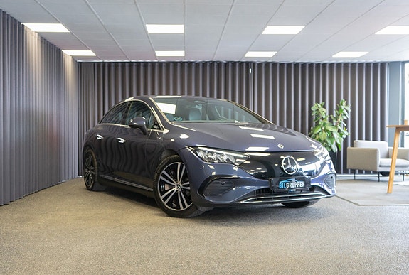 Mercedes EQE300