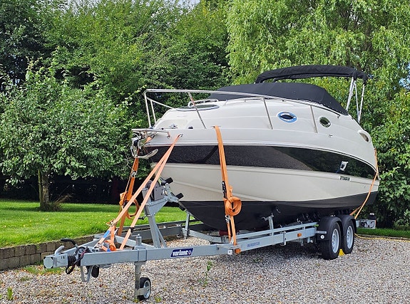 Motorbåd Stingray 250, meget velholdt