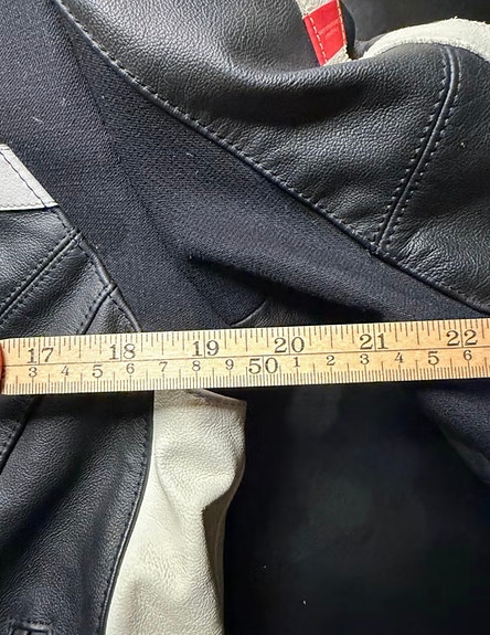 Product image 18 of 18