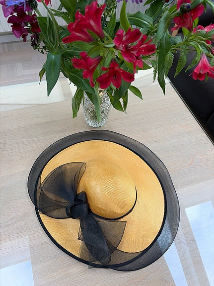 Product image 16 of 20