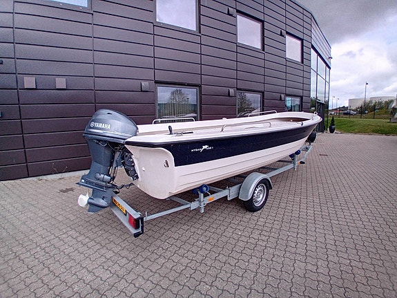 Nydam 550 m/ Yamaha F40 2012