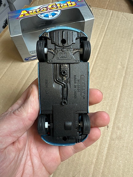 Product image 8 of 9