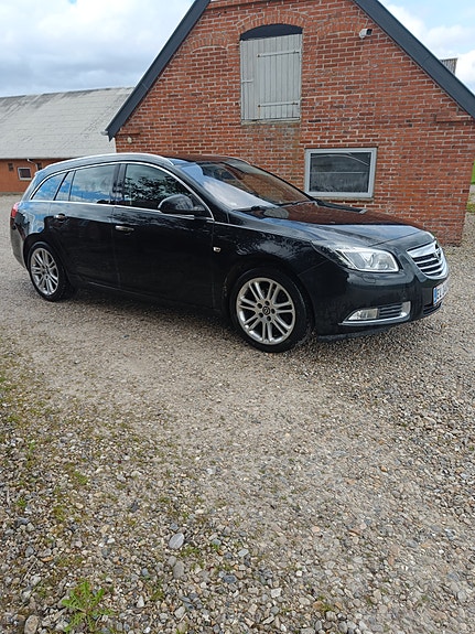 Opel Insignia 2012 photo 3