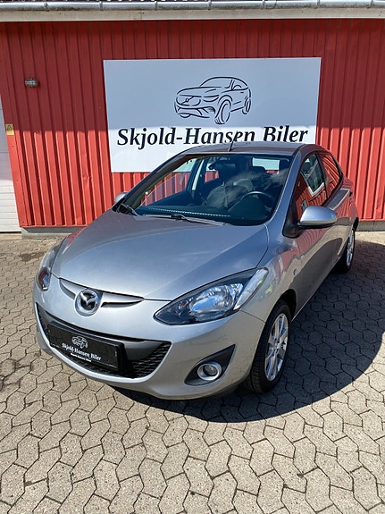 Mazda 2