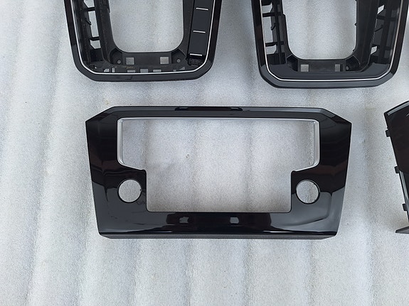 Product image 30 of 32