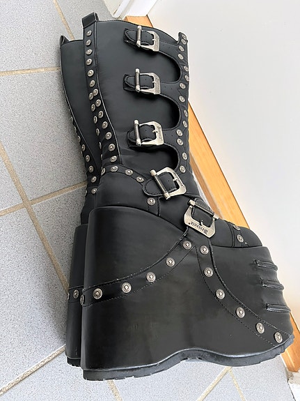 Product image 18 of 20