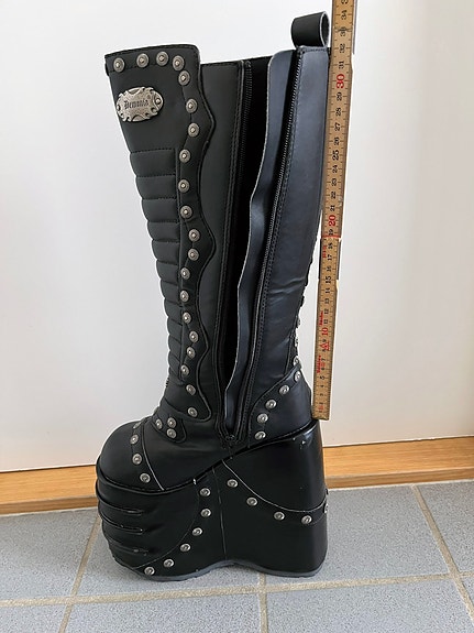 Product image 16 of 20