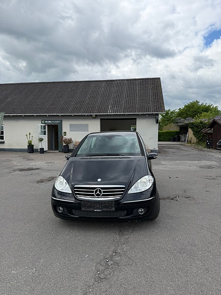 Mercedes A180 til salg hos Nabilli
