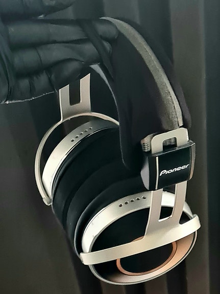 Product image 43 of 76