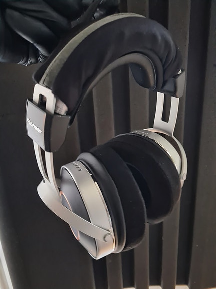 Product image 47 of 76