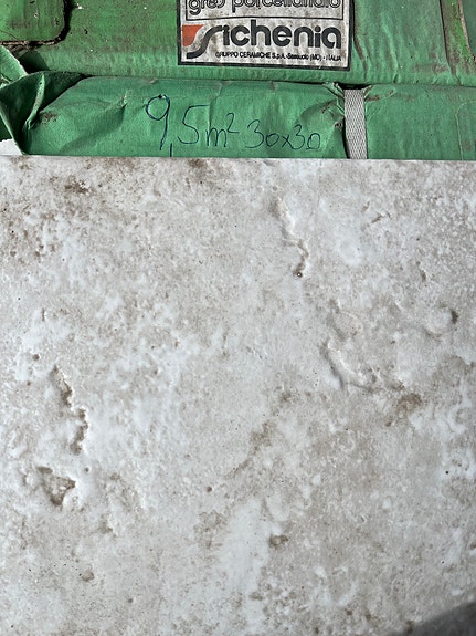 Product image 32 of 32