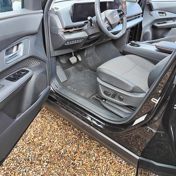 Product image 12 of 17