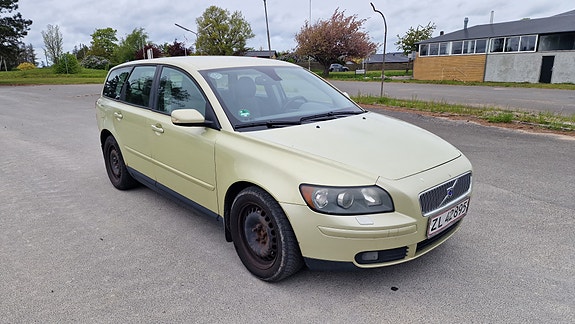 Volvo V50 til salg hos Nabilli