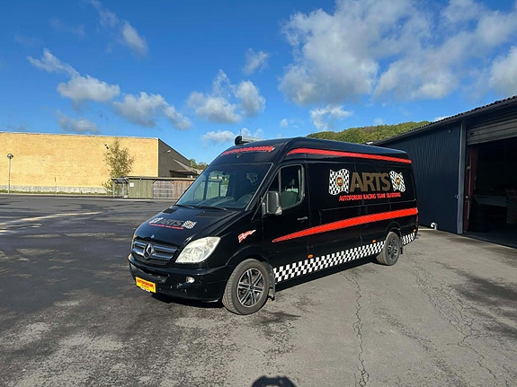 Mercedes Sprinter 318